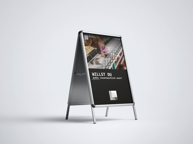 A-Stand_Mockup_02